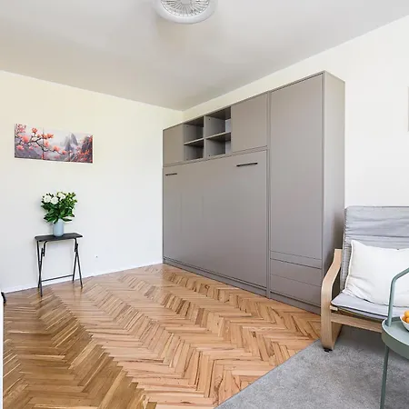 P&o Bonifraterska Apartmán *